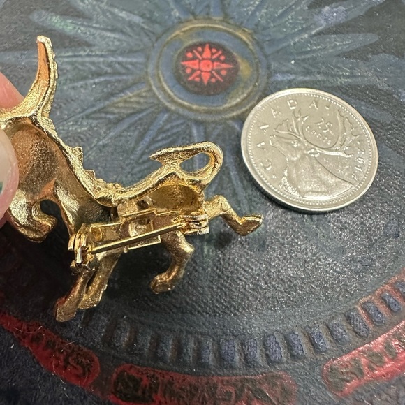 VINTAGE donkey gold tone pin *missing some rhinestones* - Picture 9 of 15